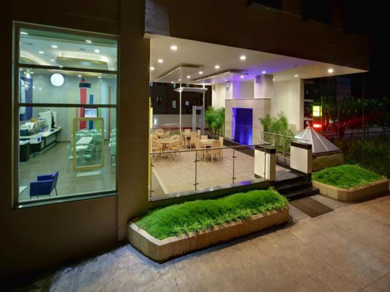 Hotel Express Pune Hinjewadi By Ihg