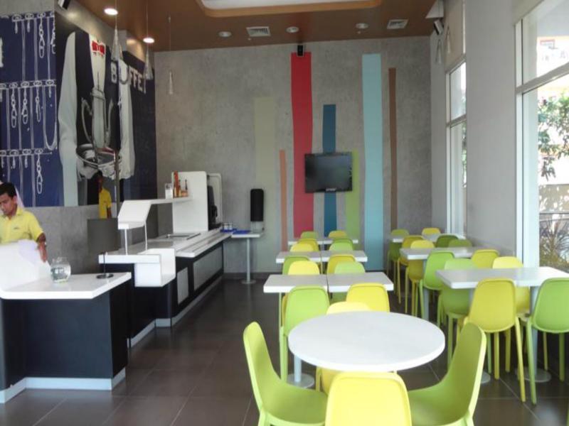 Hotel Express Pune Hinjewadi By Ihg